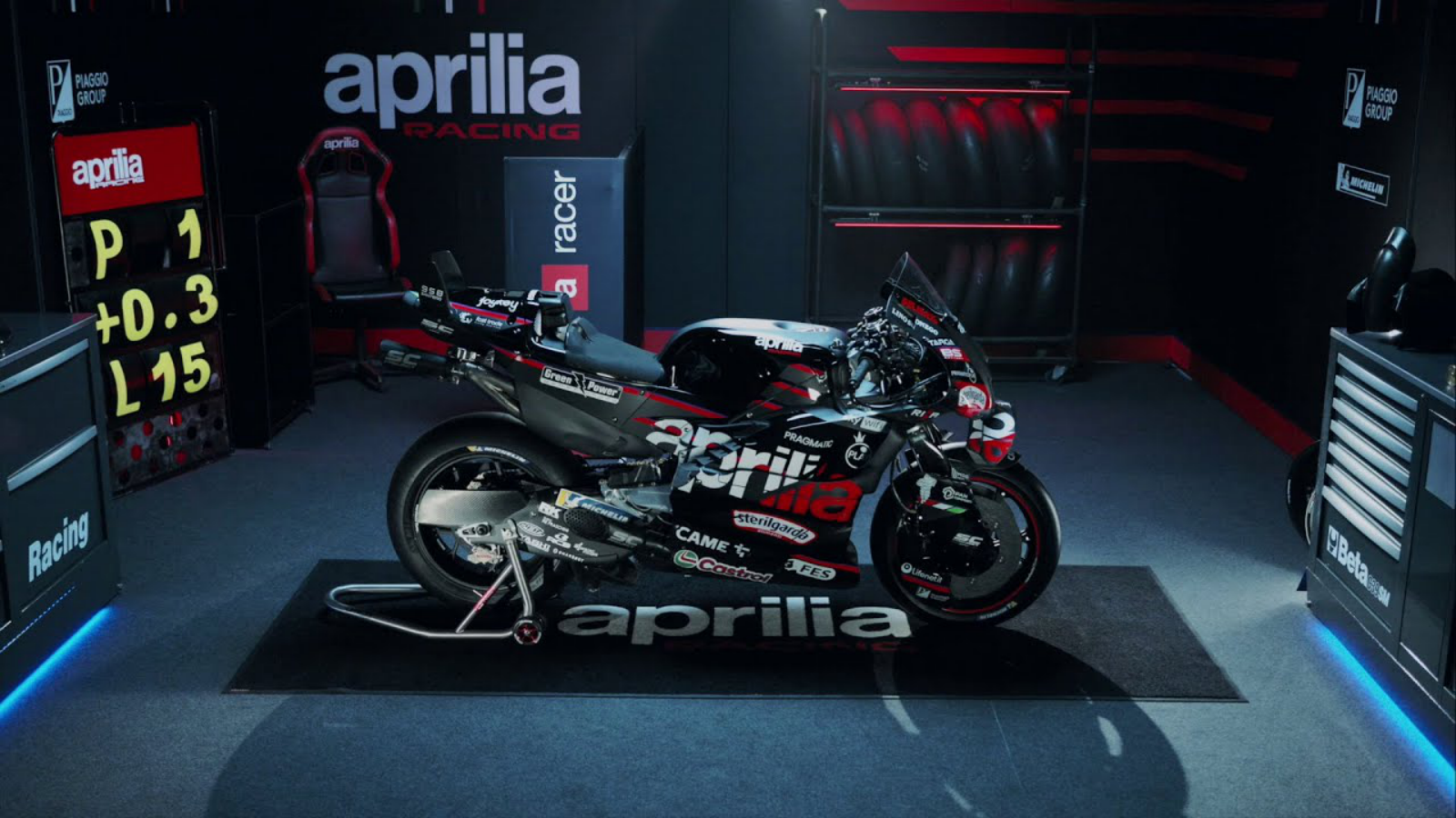 Das Warten hat ein Ende: Die APRILIA RS-GP25 ist da.