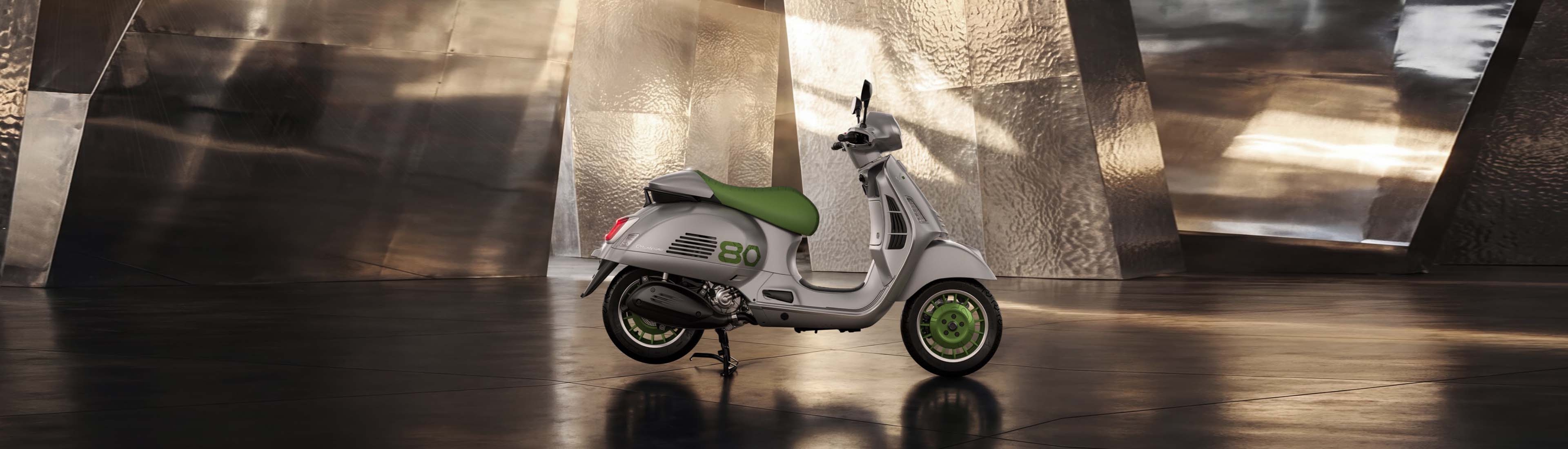 Vespa Edizione Ottantesimo