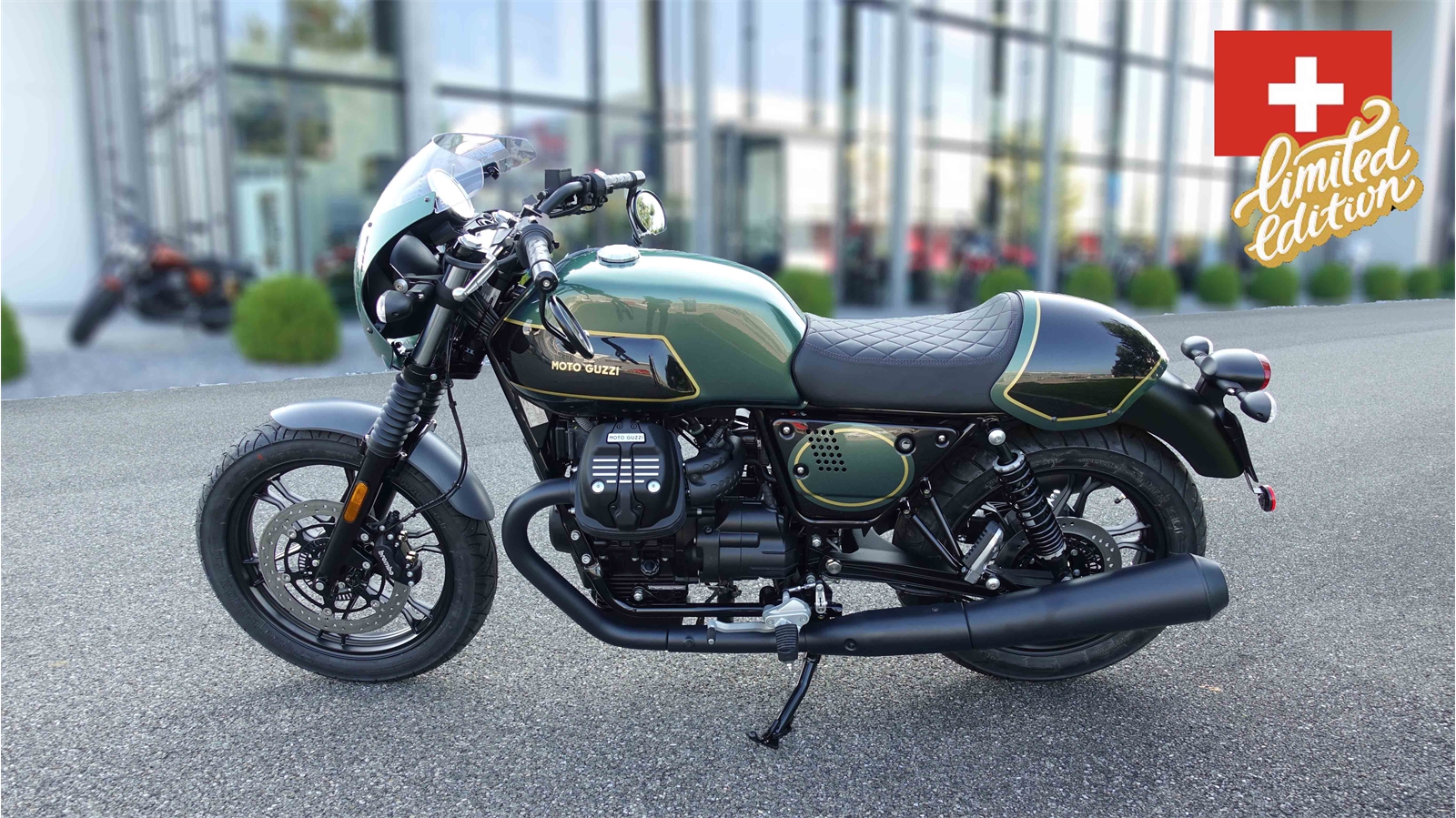 moto-guzzi-v7-umbau-classic-green-seitlich-swiss-ofrag-retail-5242-lupfig