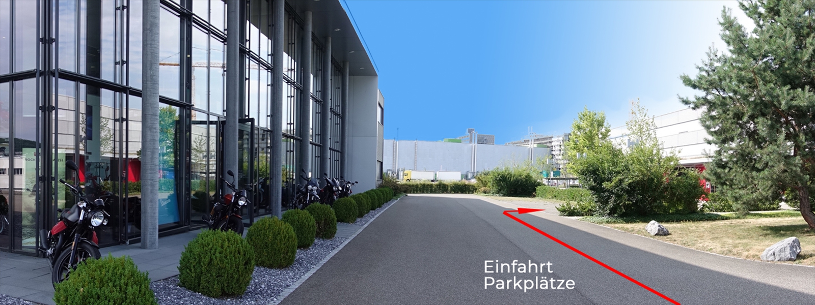 einfahrt-parkplatz-ofrag-retail-5242-lupfig-01