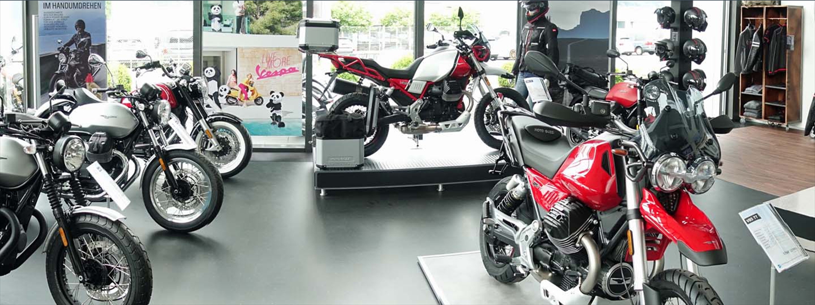 showroom-ofrag-retail-5242-lupfig-01